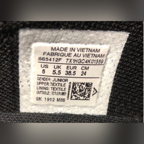 Converse Chuck Taylor All Star Slip On  Sneakers Juniors Size 6 NWOT MSRP $90 - Picture 11 of 11